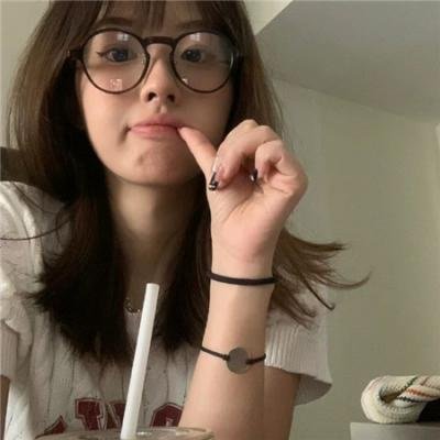 火山少女的爱愁